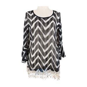 NICOLE MARIE BLACK AND WHITE ZIG ZAG BELL SLEEVE TOP, SIZE L